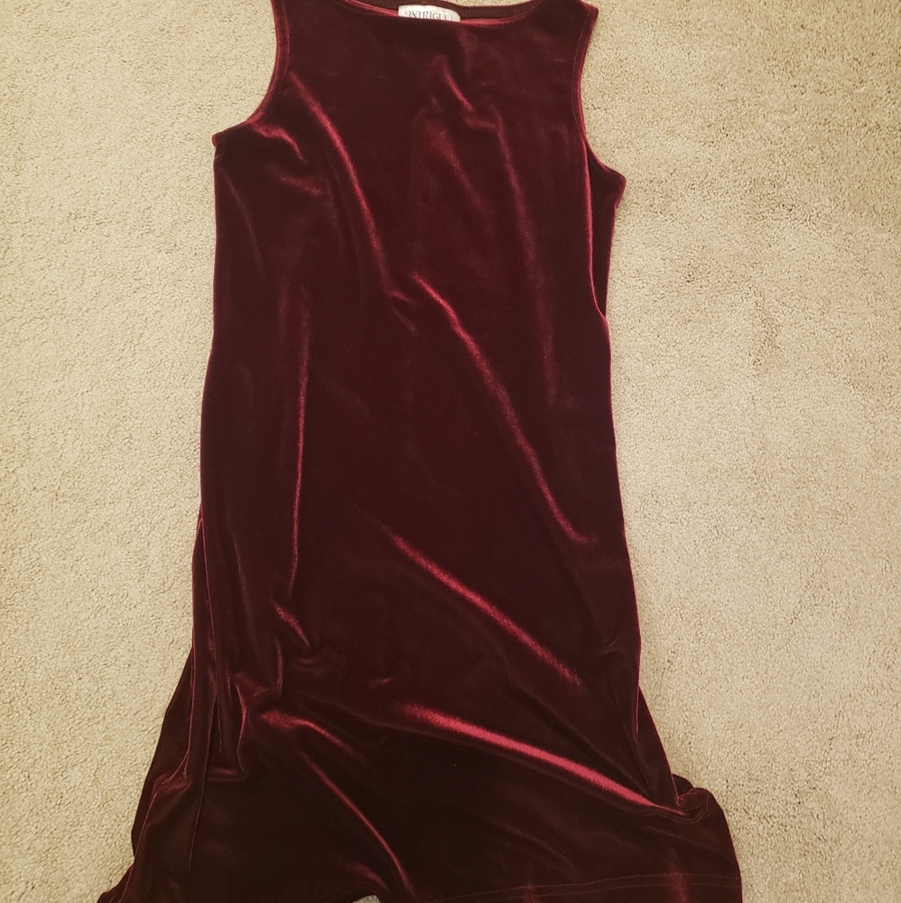 Red velvet stretchy dress